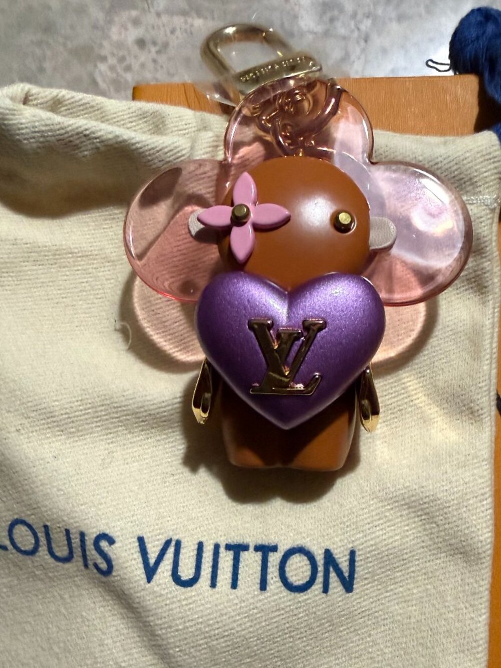 STUNNING Large Bag Charm-Brand New with Dustbag and LV Box! - Picture 2 of 6